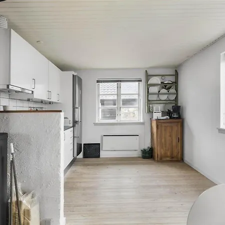 N088-karrebaeksminde-baekkene-201-b *